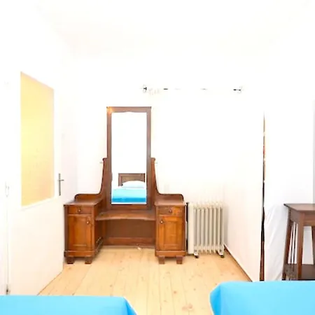 Modern In 90 M² Apartment Zambratija (Istria)
