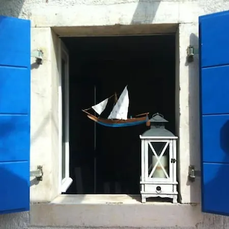 Modern In 90 M² Apartment Zambratija (Istria)