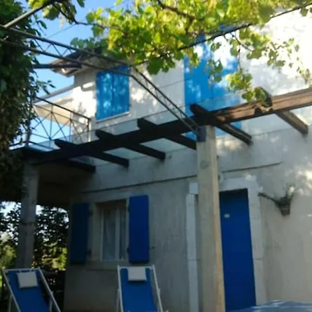 Modern In 90 M² Apartment *